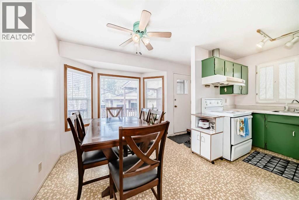 Single Family House Bi-level for Sale in  Berwick Way NW Beddington Heights Calgary 