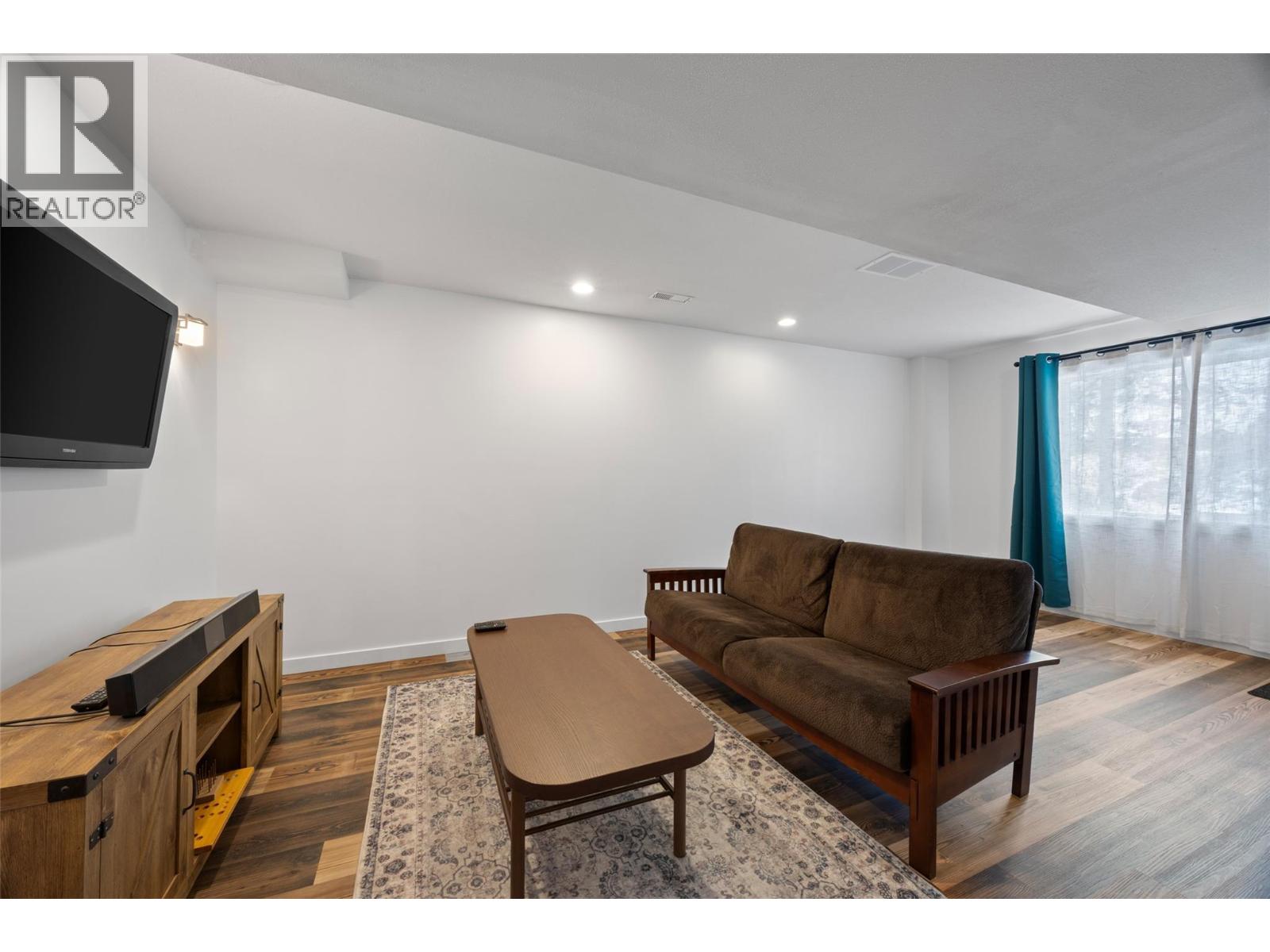 1855 HILLSIDE Drive Unit# 13, Kamloops