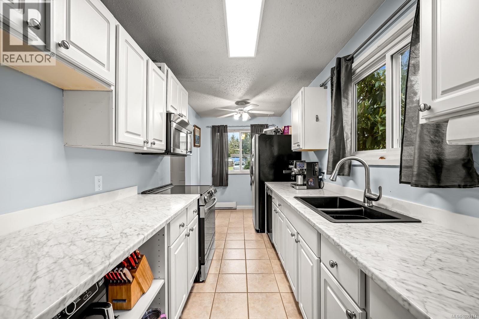 #13 1440 13TH ST - 15