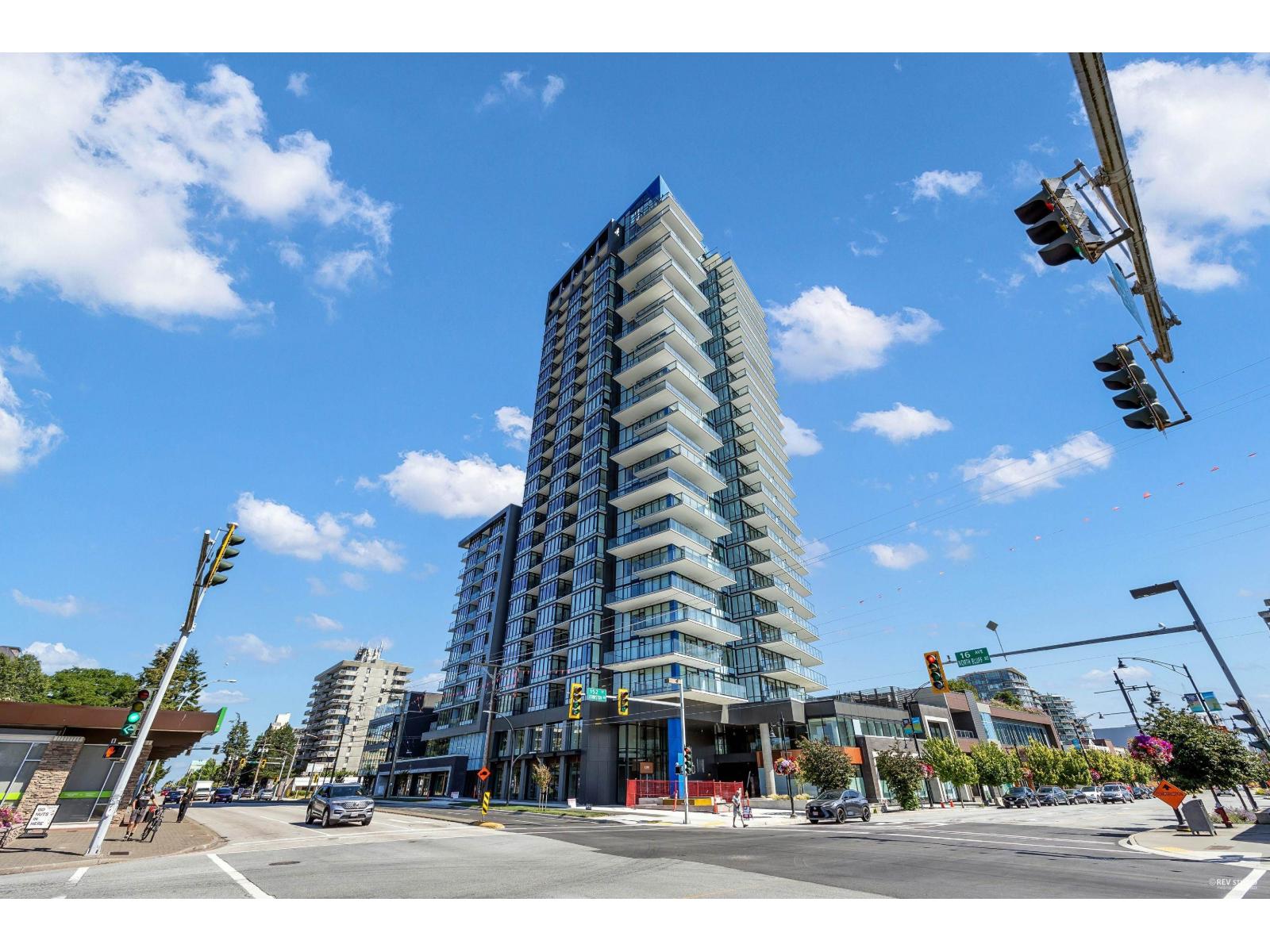 2304 1588 JOHNSTON Road - photo 2