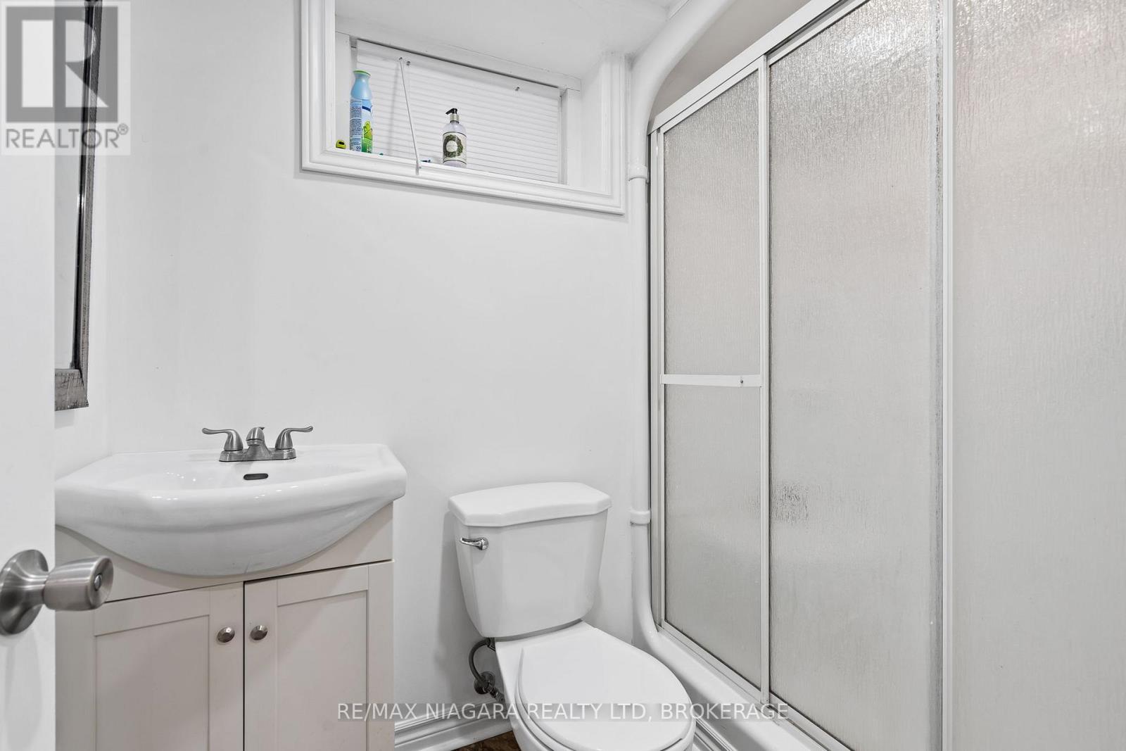 4 TANNER CIRCLE,St. Catharines (Lakeshore),,