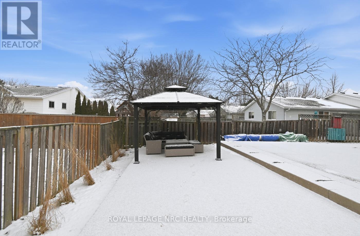 15 HICKORY COURT — photo 21