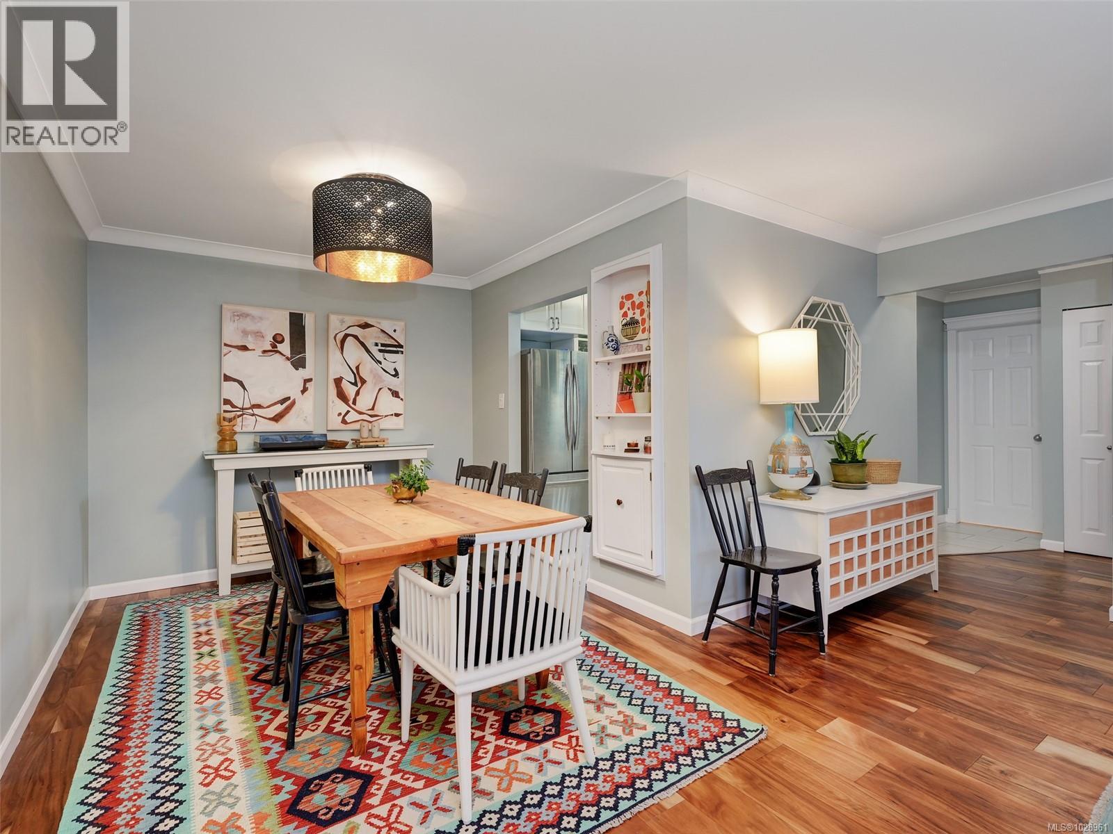 #107 1419 STADACONA AVE - 8