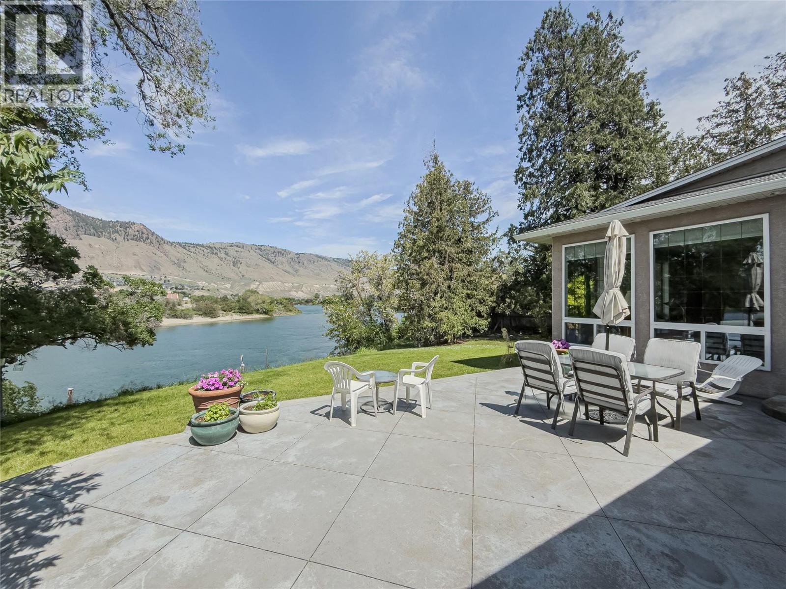 1590 LORNE Street E, Kamloops