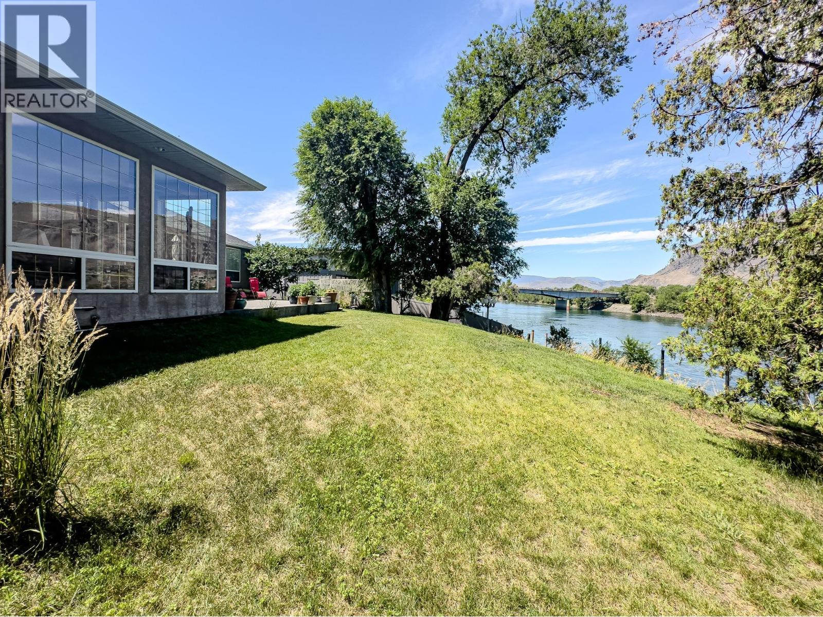 1590 LORNE Street E, Kamloops