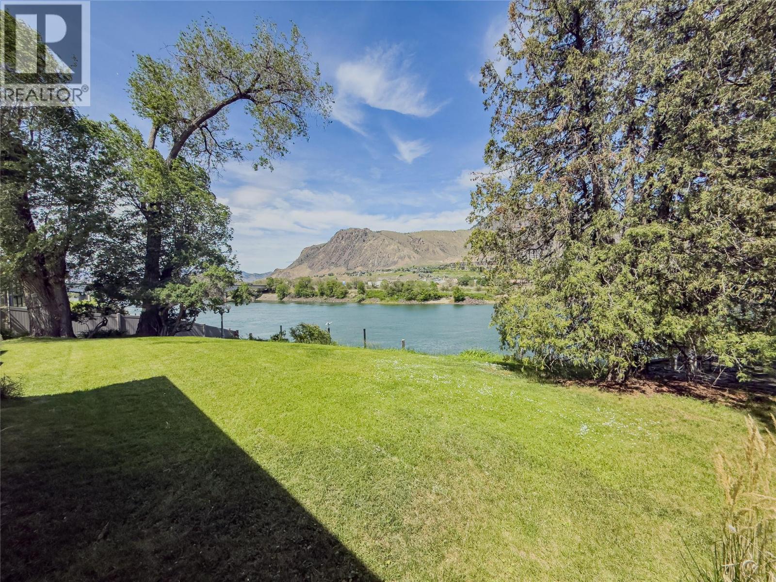 1590 LORNE Street E, Kamloops