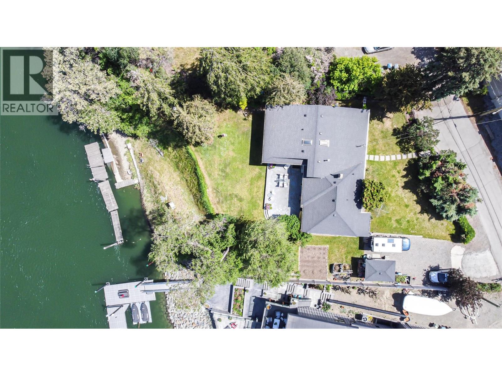 1590 LORNE Street E, Kamloops