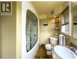 1590 Lorne Street E, Kamloops, BC V2C1X6 Photo 21