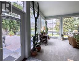 Family room - 1590 Lorne Street E, Kamloops, BC V2C1X6 Photo 9