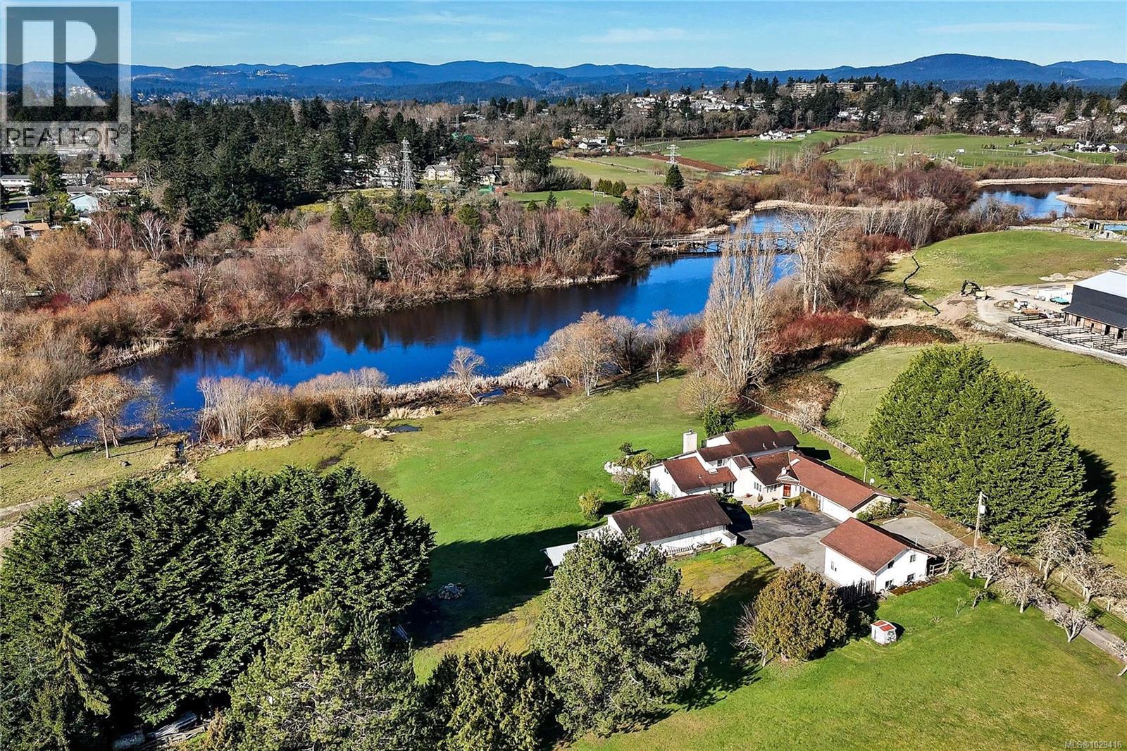 4220 Blenkinsop Rd - 1