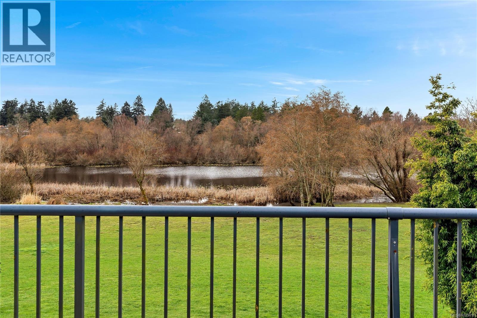 4220 Blenkinsop Rd - 45