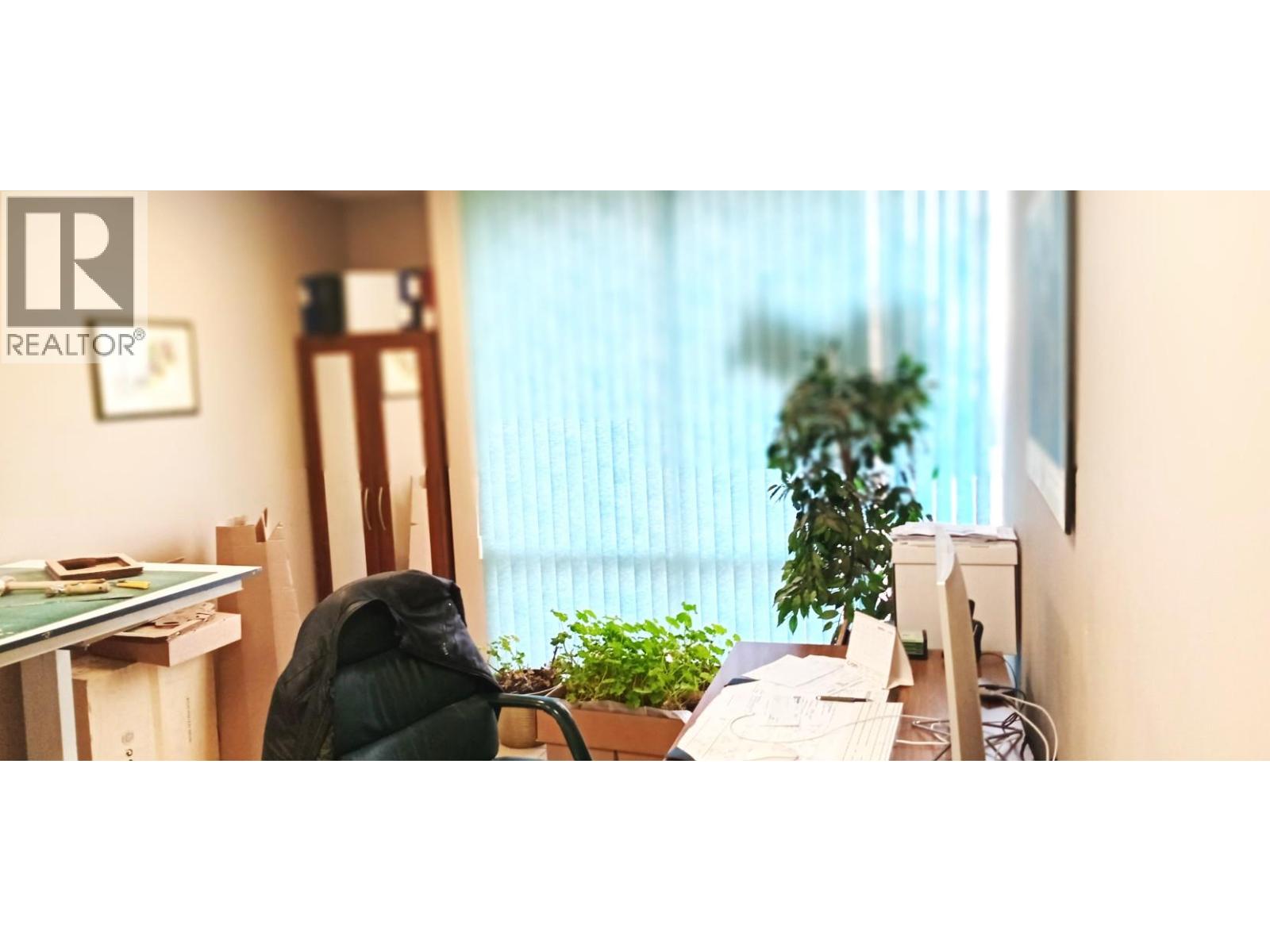 4 215 Neave Road, Kelowna