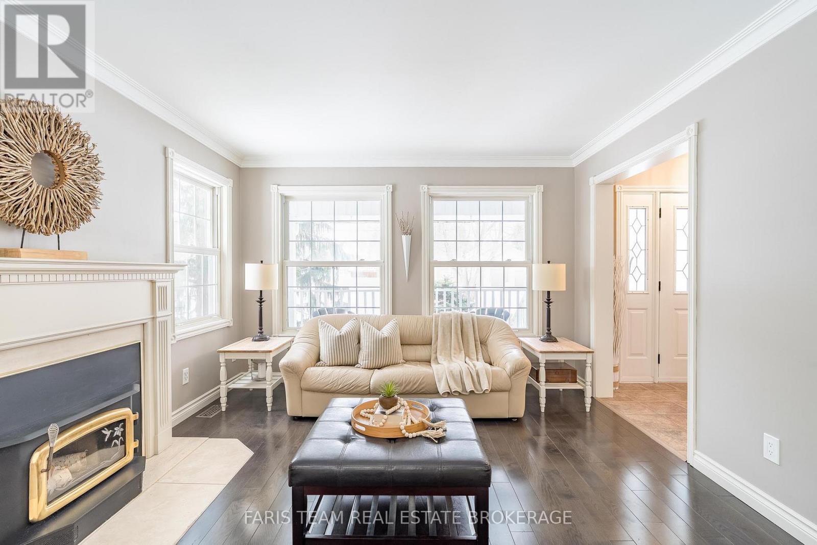 5 BAILEY CRESCENT - 17