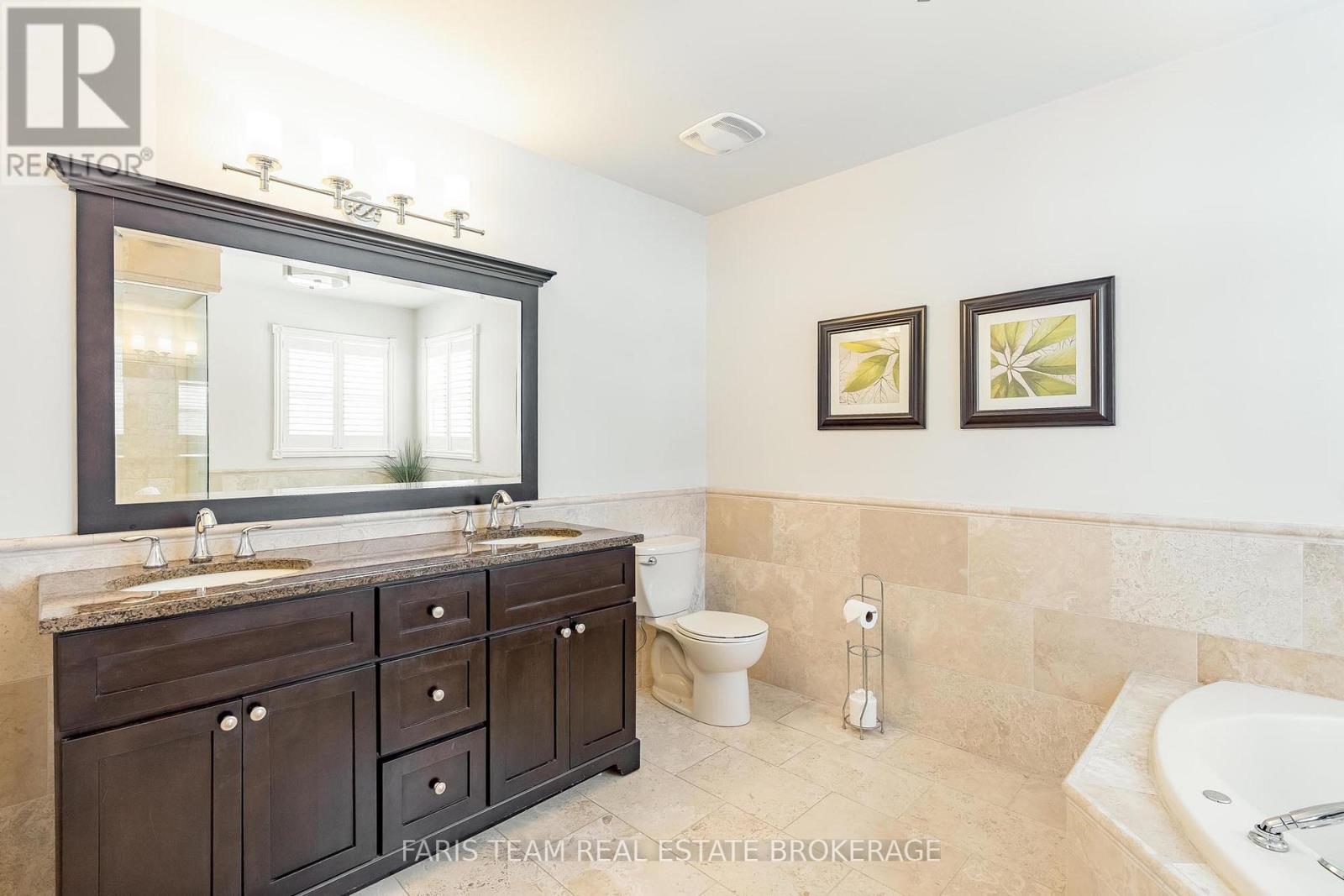 5 BAILEY CRESCENT - 23