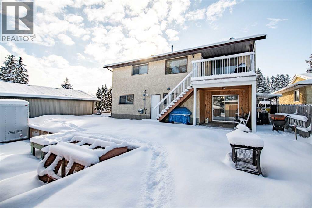 38 45 Street Close, Sylvan Lake