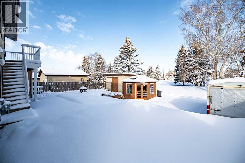 38 45 Street Close, Sylvan Lake