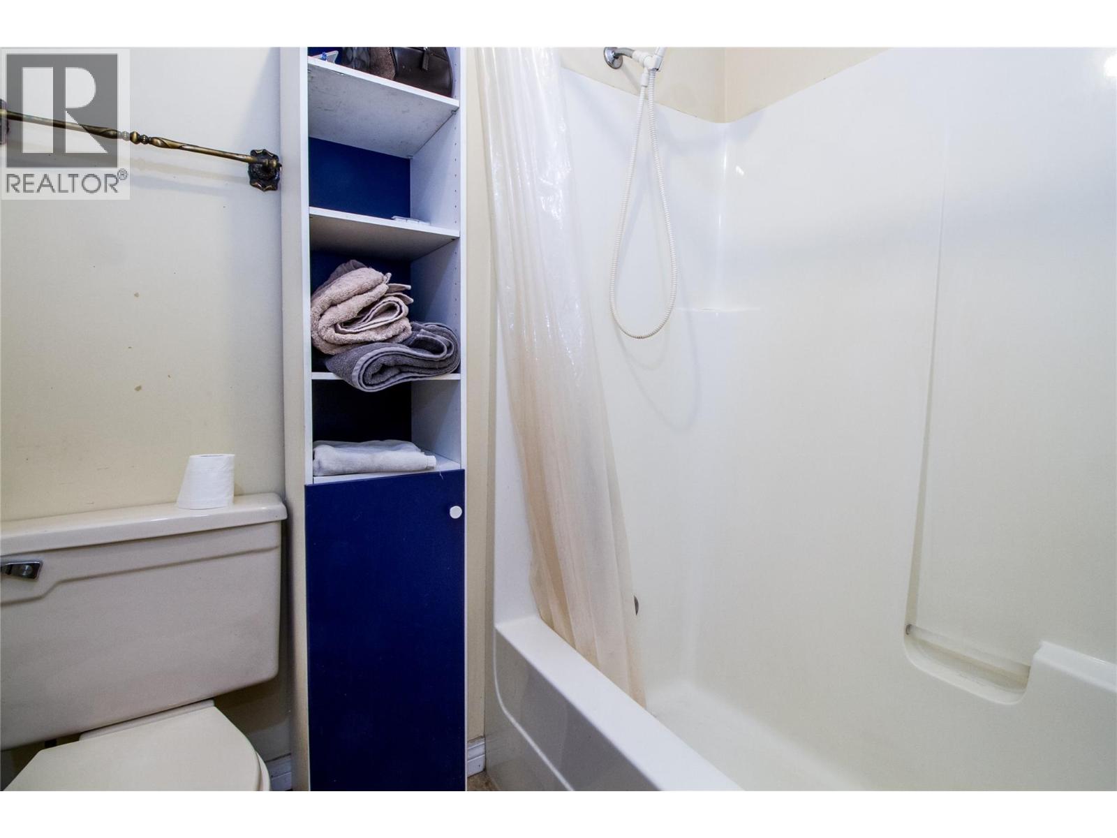 614 MACKENZIE AVENUE - 16