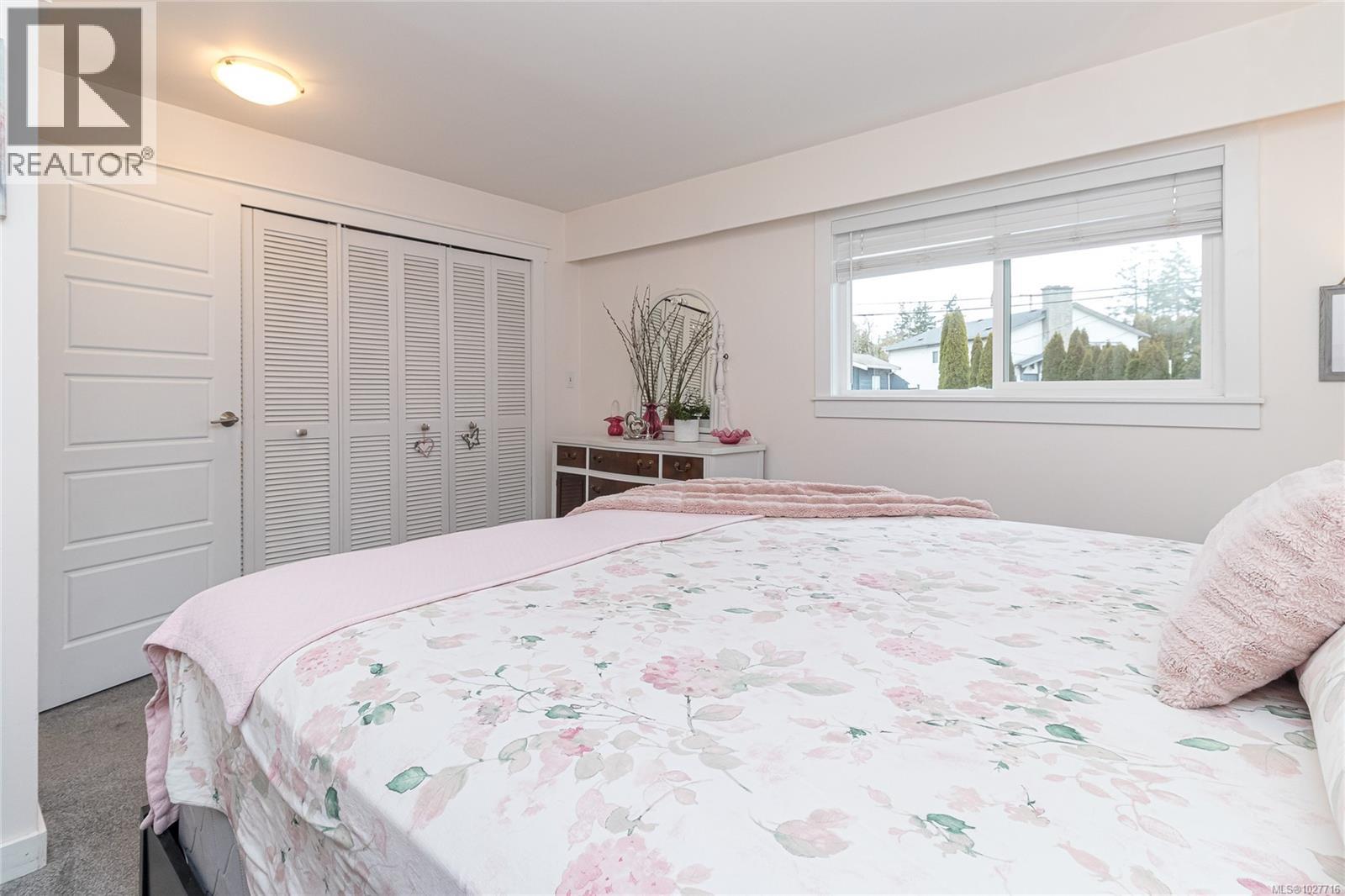 1051 CHESTERFIELD RD - 19