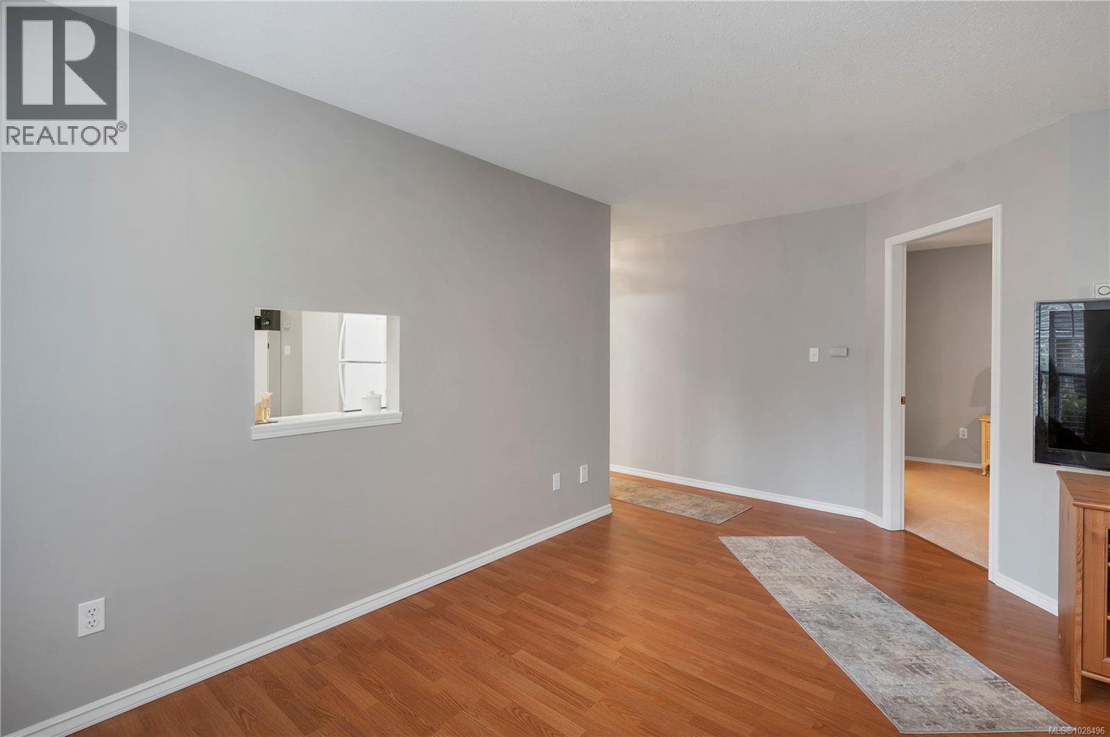 #15 605 ROCKLAND RD - 12