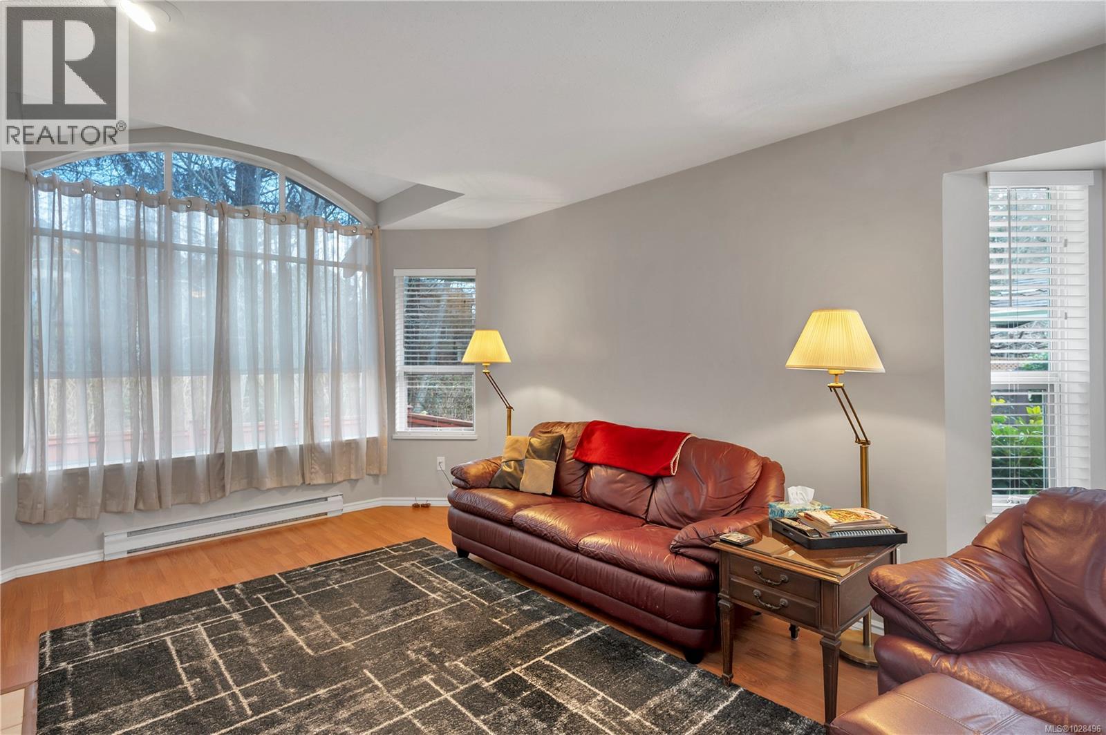 #15 605 ROCKLAND RD - 15