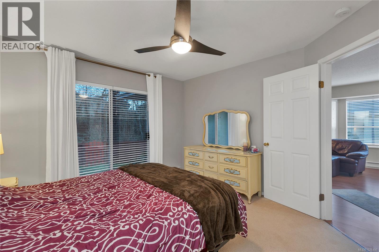 #15 605 ROCKLAND RD - 20