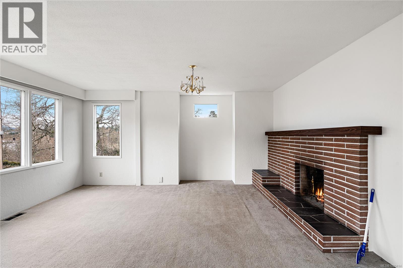  1085 Primrose Road, Saanich