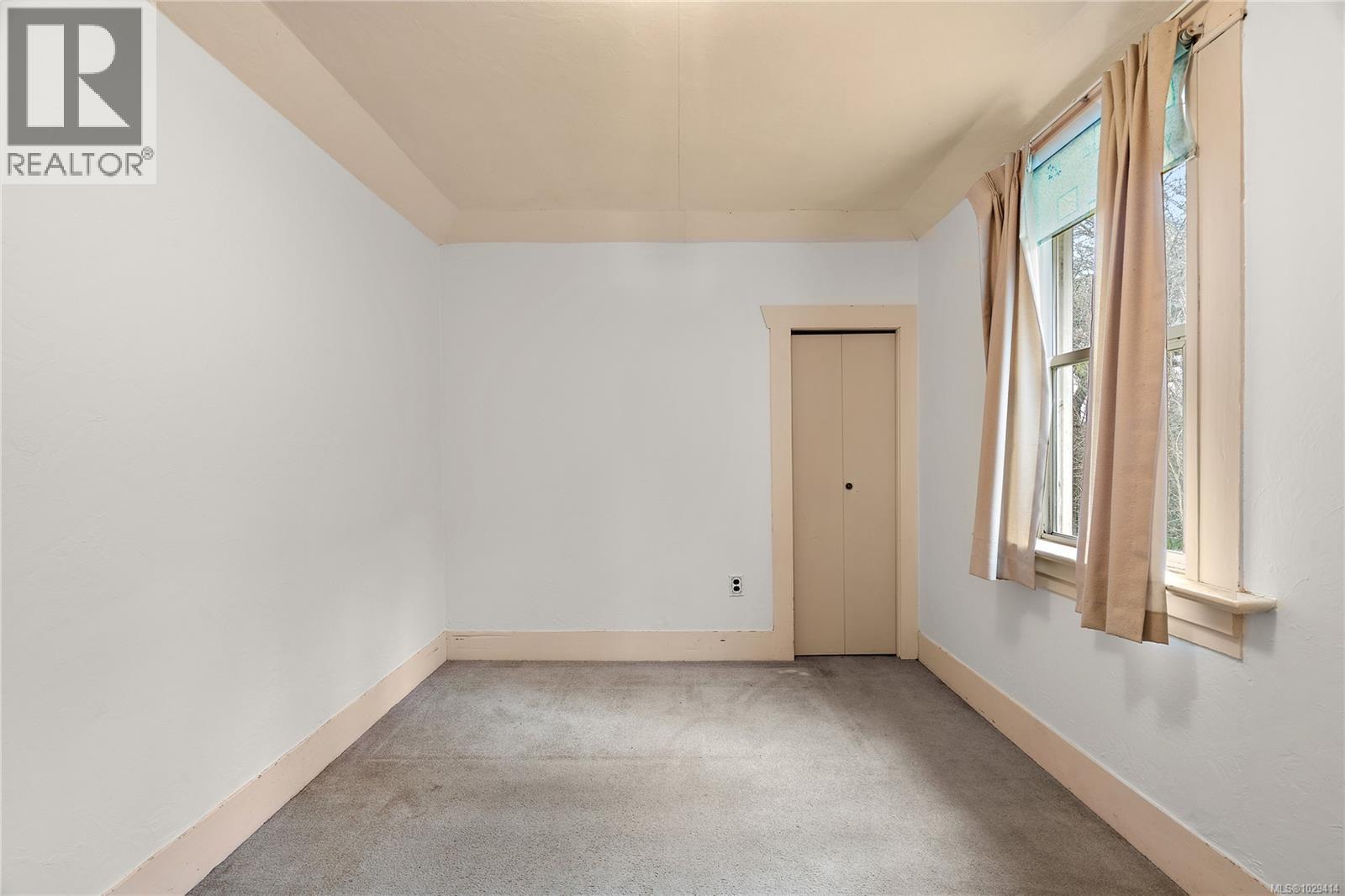  1085 Primrose Road, Saanich