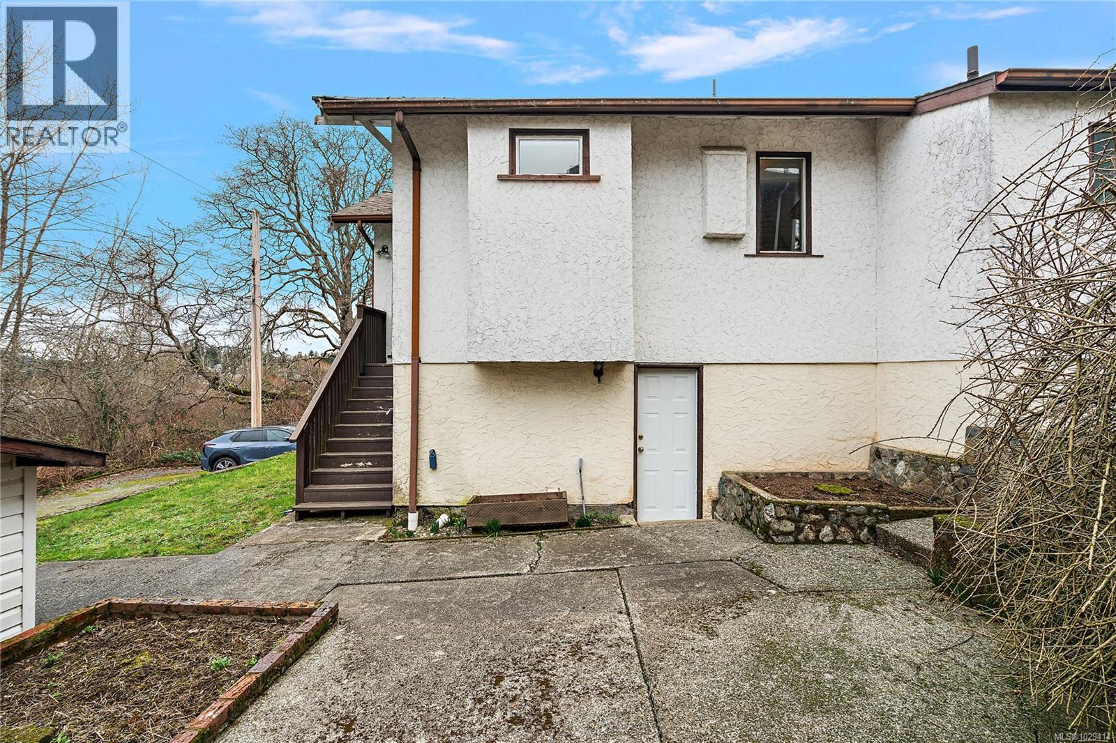  1085 Primrose Road, Saanich