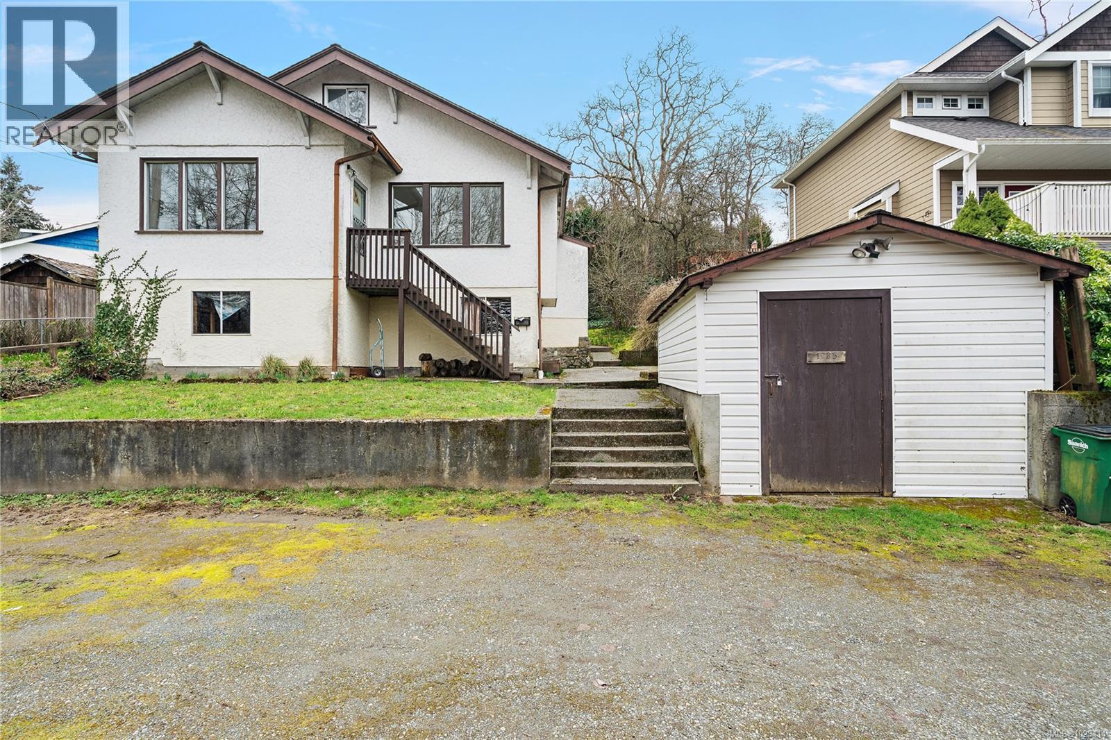  1085 Primrose Road, Saanich