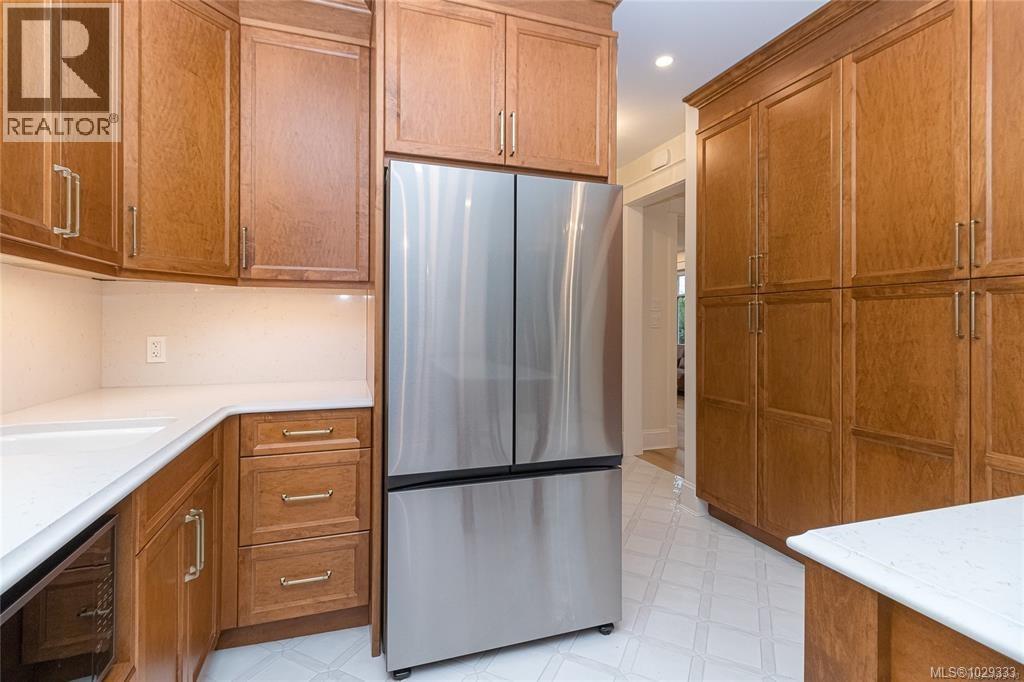 2614 AVEBURY AVE - 12