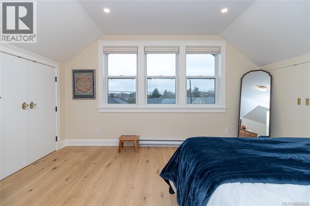 2614 AVEBURY AVE - 24