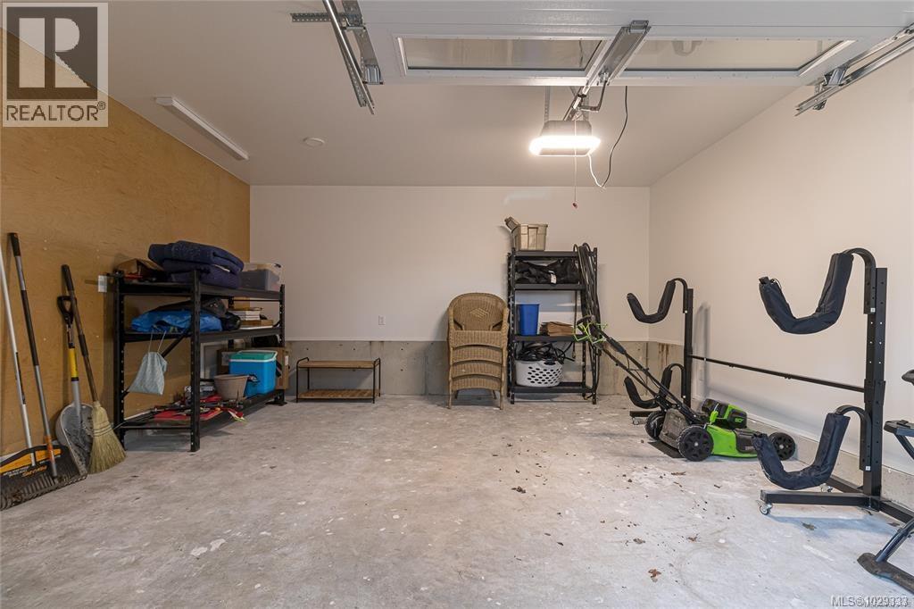 2614 AVEBURY AVE - 51