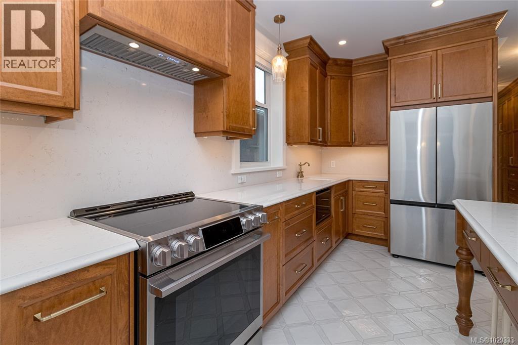 2614 AVEBURY AVE - 9