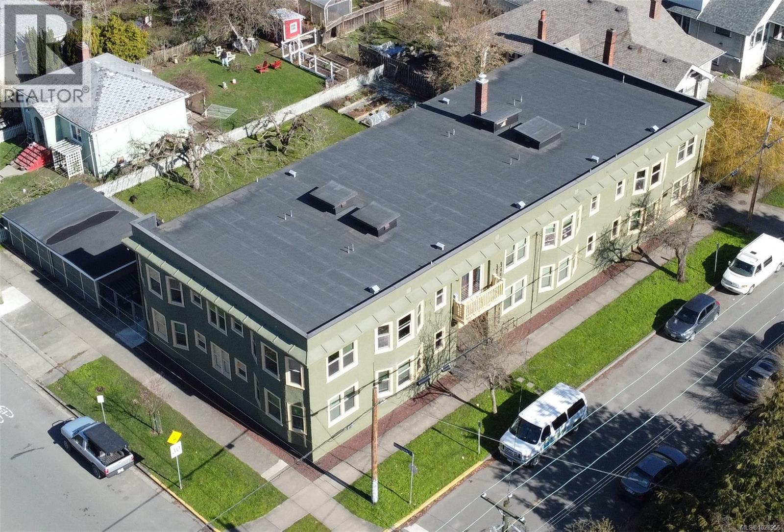  1010 Queens Avenue, Victoria