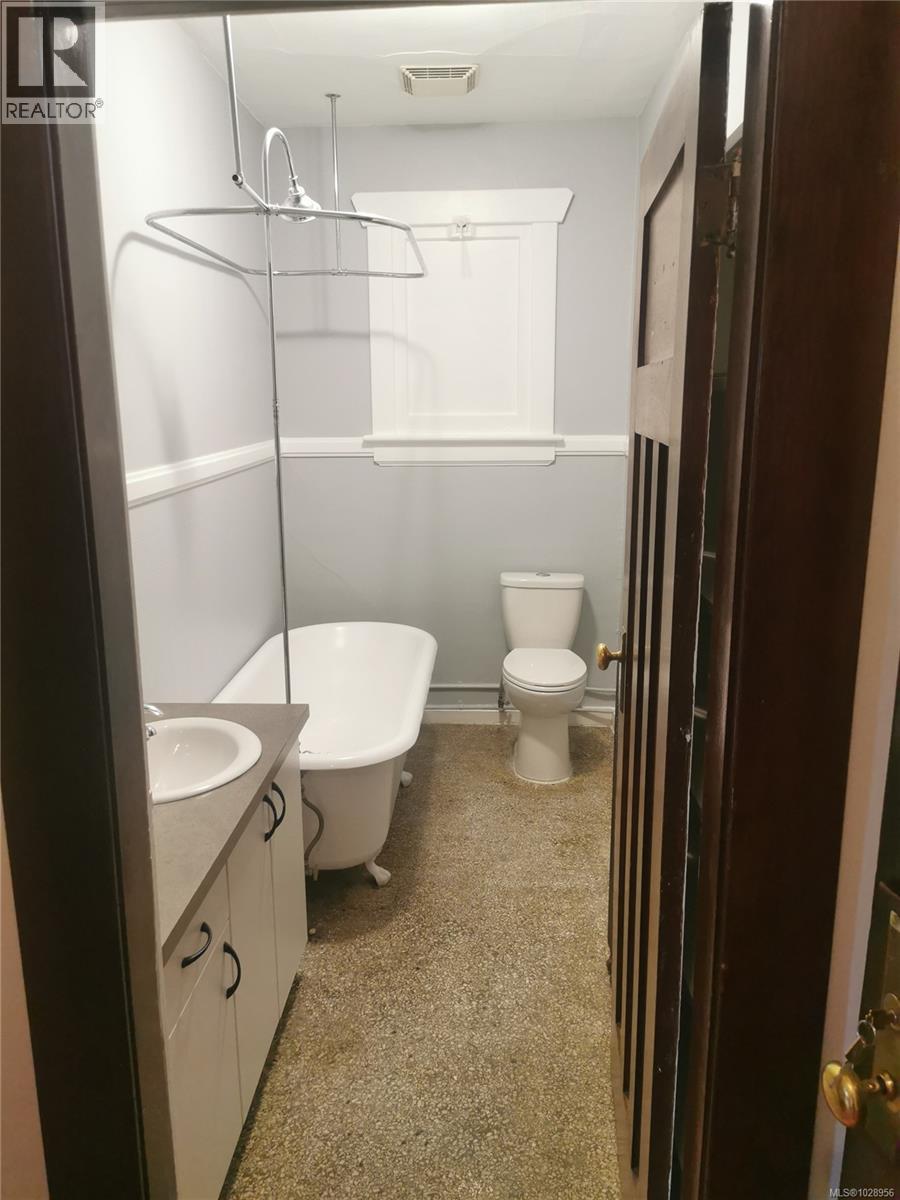  1010 Queens Avenue, Victoria