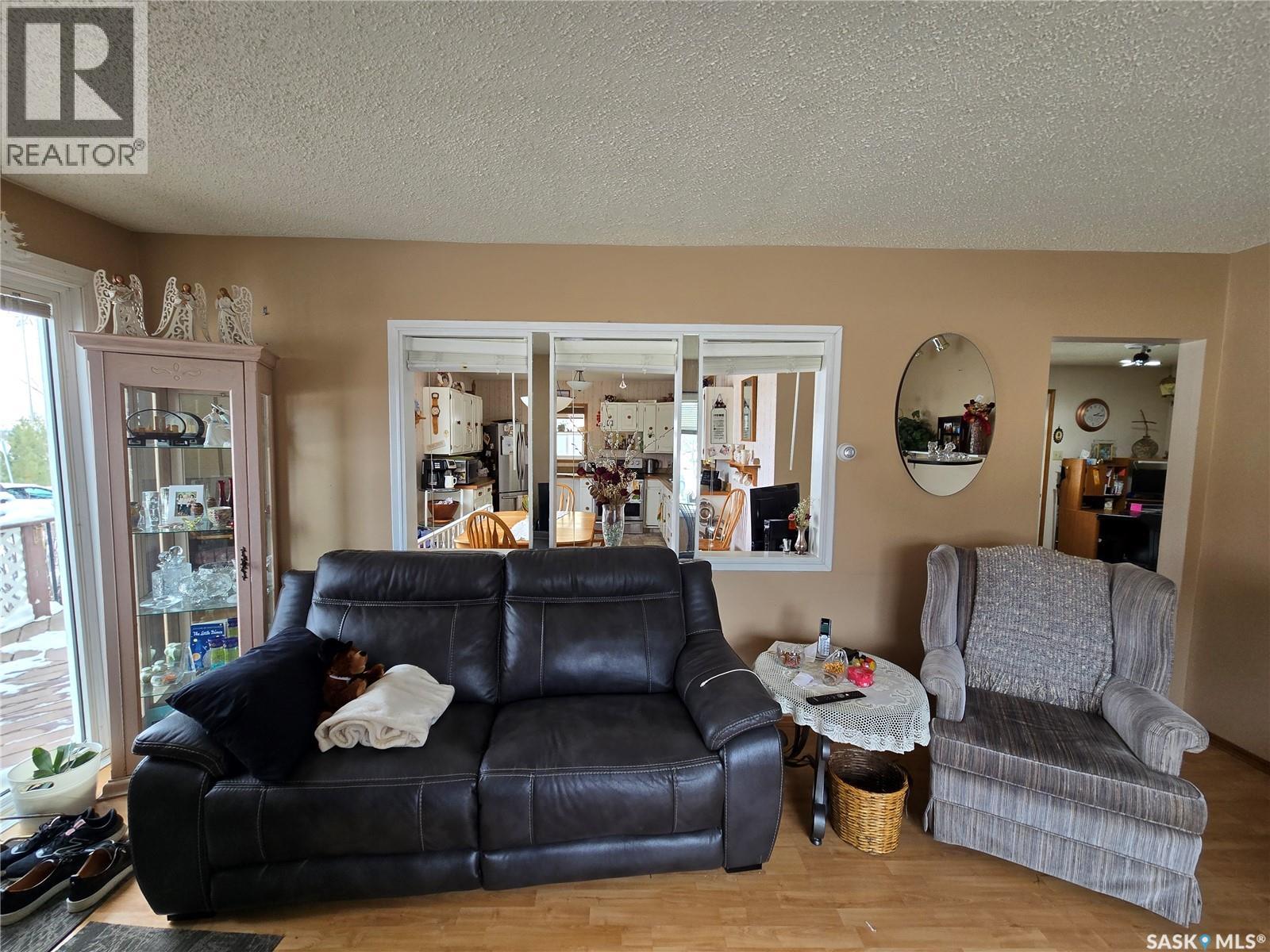 Single Family House for Sale in  rd AVENUE NE Swift Current 