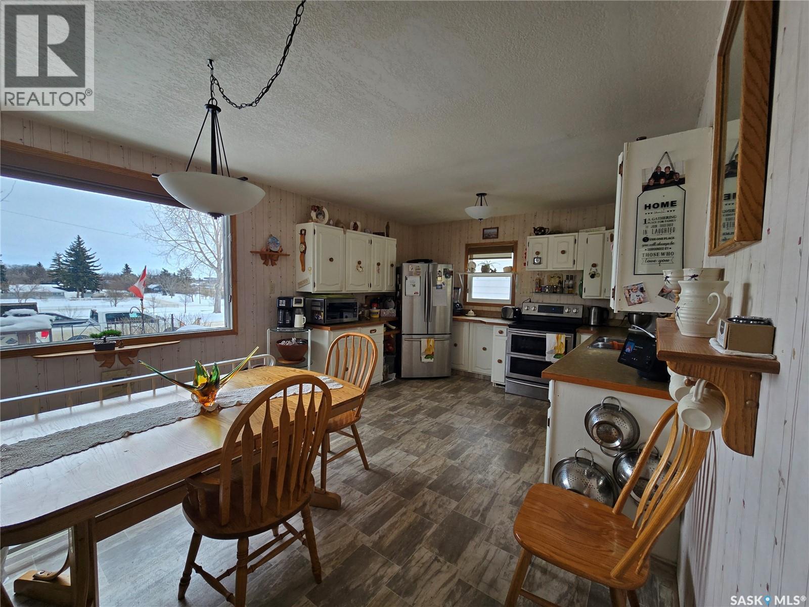 Single Family House for Sale in  rd AVENUE NE Swift Current 