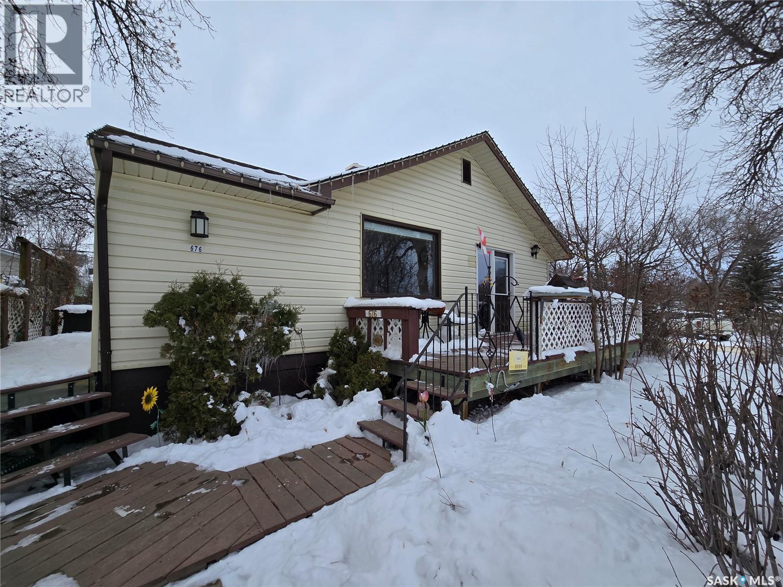 Single Family House for Sale in  rd AVENUE NE Swift Current 