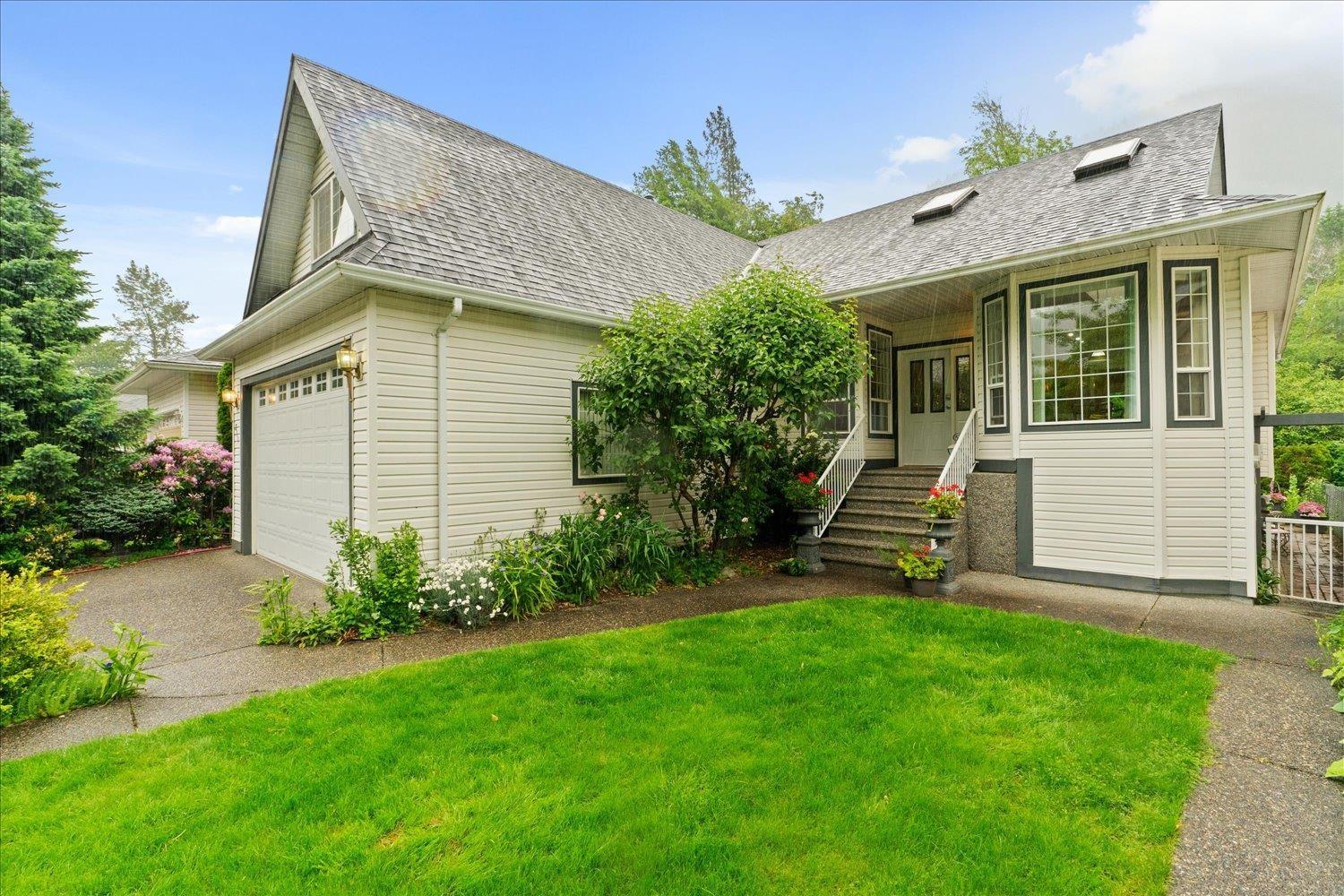 311 MIAMI RIVER DRIVE, Harrison Hot Springs, Harrison Hot Springs