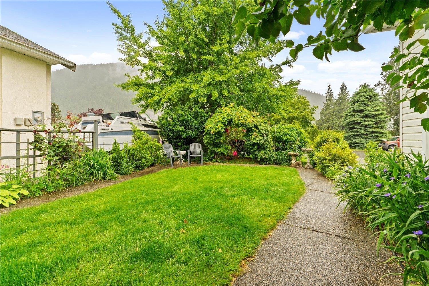 311 MIAMI RIVER DRIVE, Harrison Hot Springs, Harrison Hot Springs