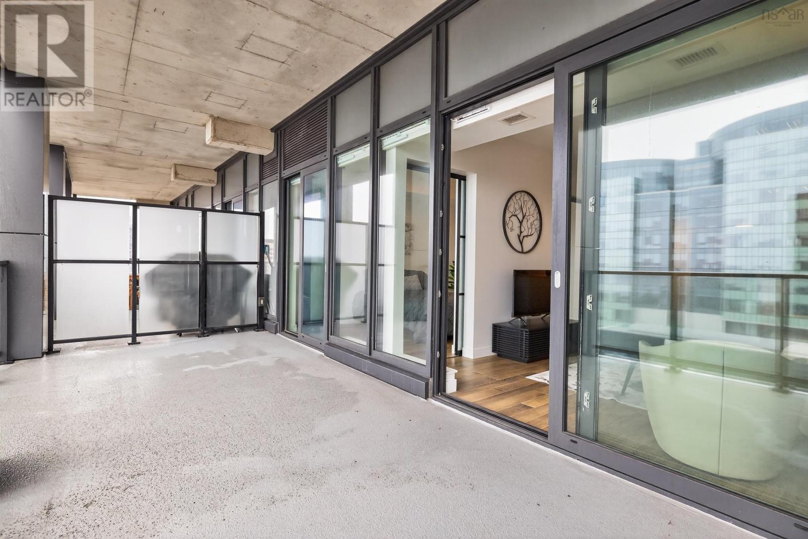 Property 27 of 51 of 1601 1650 Granville Street