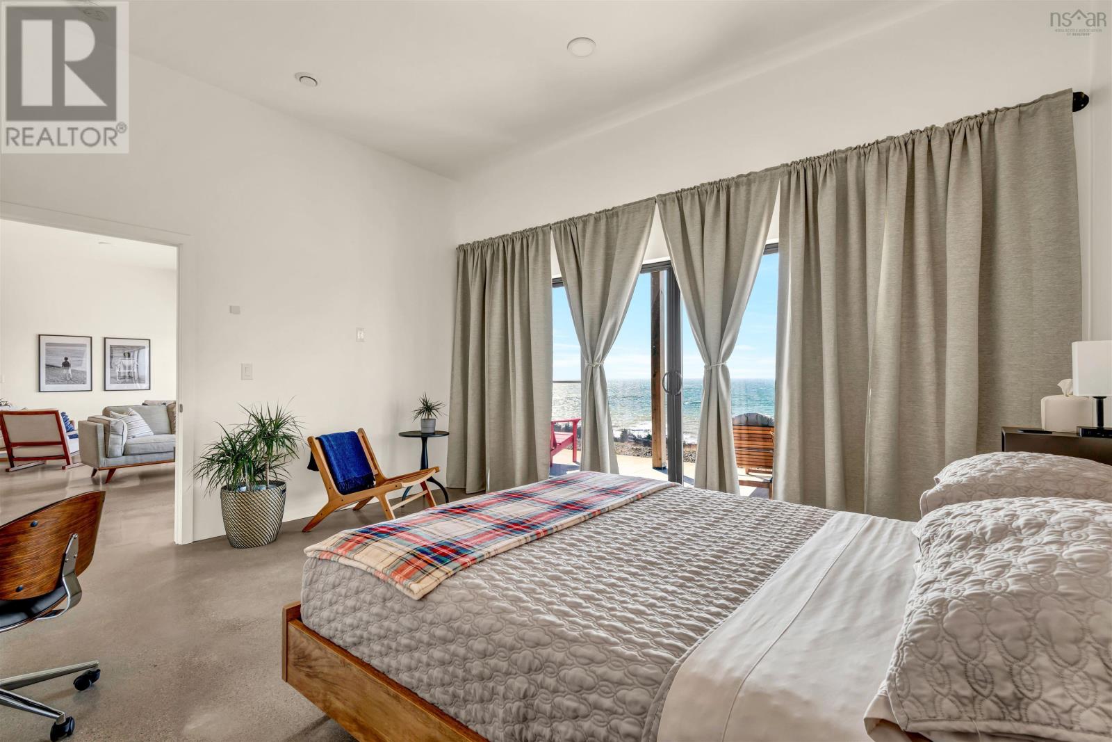 Property 32 of 51 of 55 Northumberland Lane