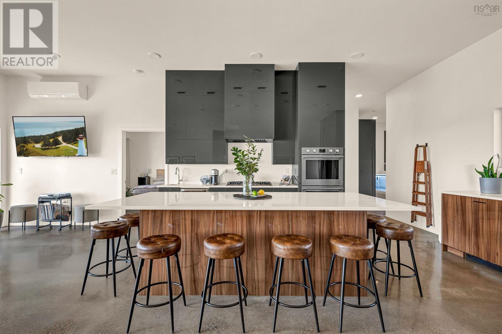 Property 16 of 51 of 55 Northumberland Lane