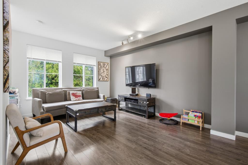 #10-10735 84 Avenue, Delta