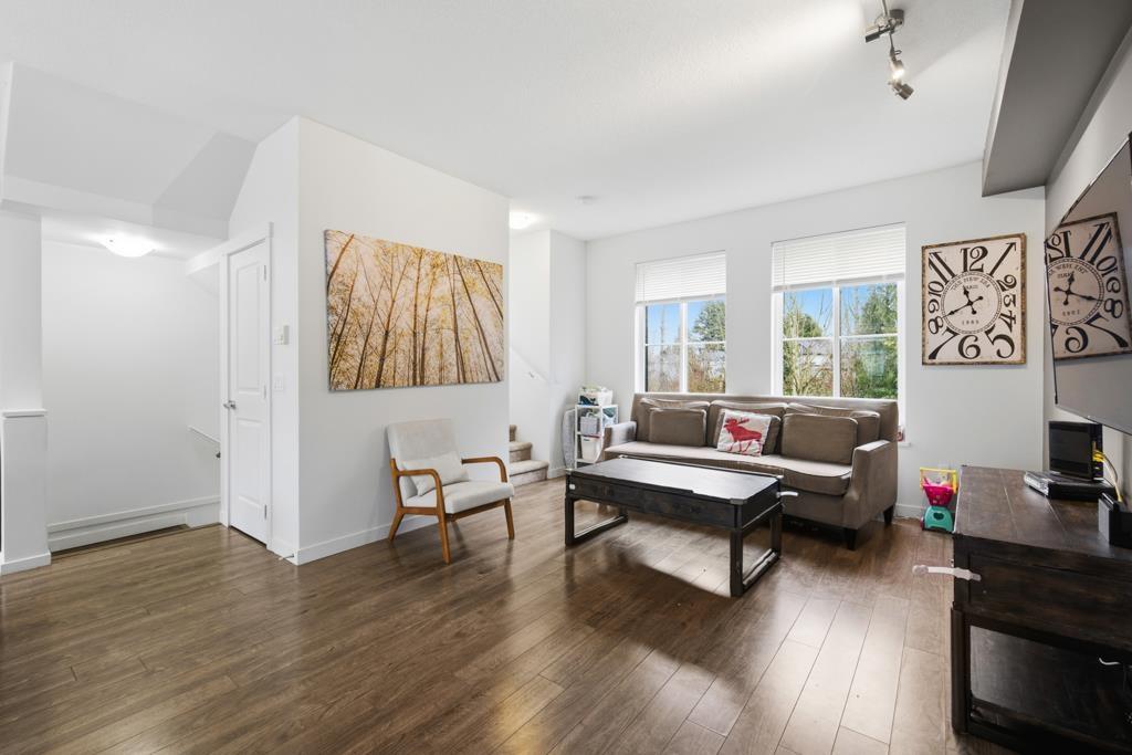 #10-10735 84 Avenue, Delta