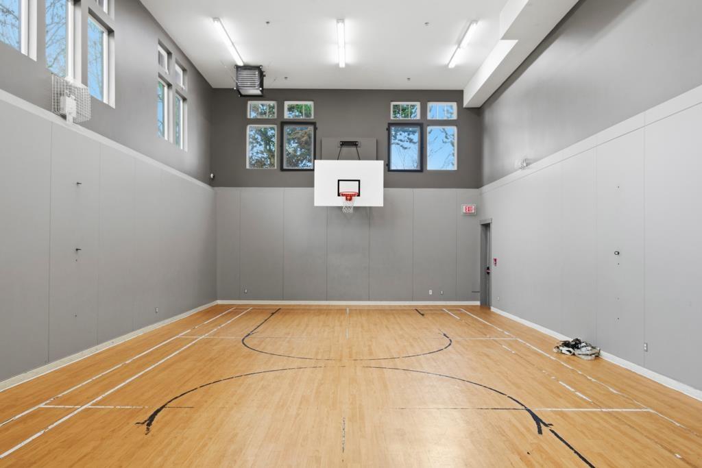 #10-10735 84 Avenue, Delta