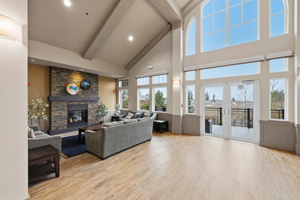 #10-10735 84 Avenue, Delta