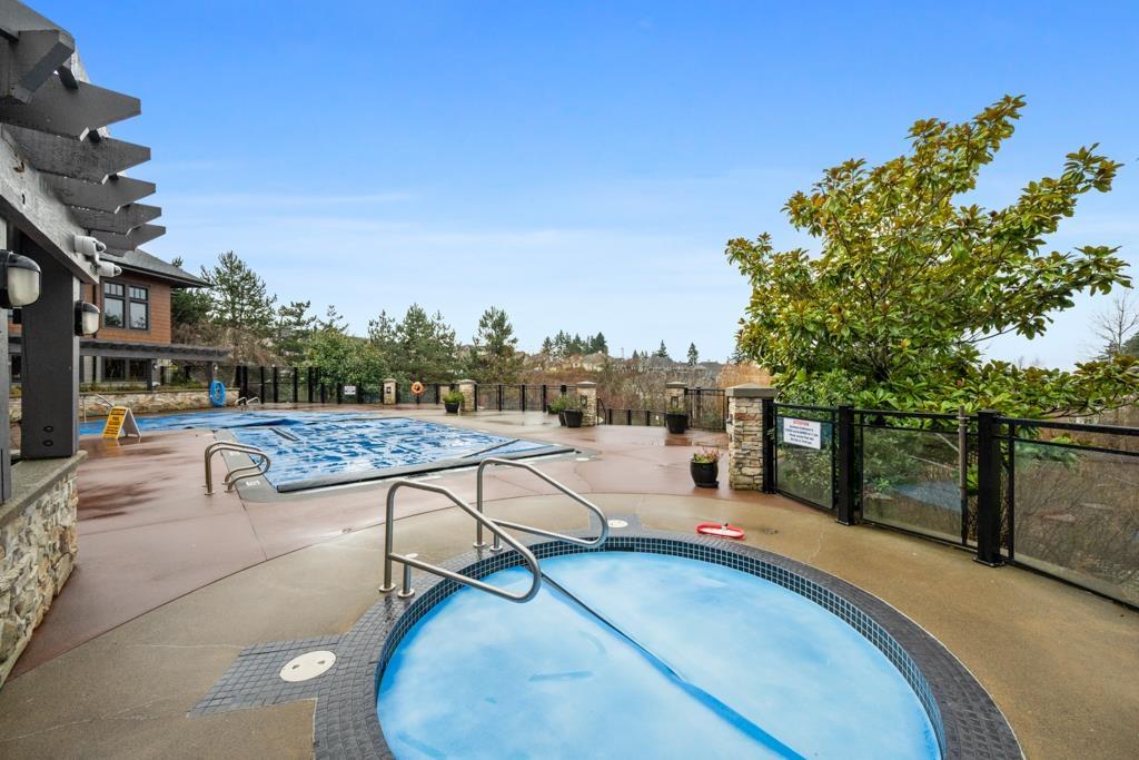 #10-10735 84 Avenue, Delta