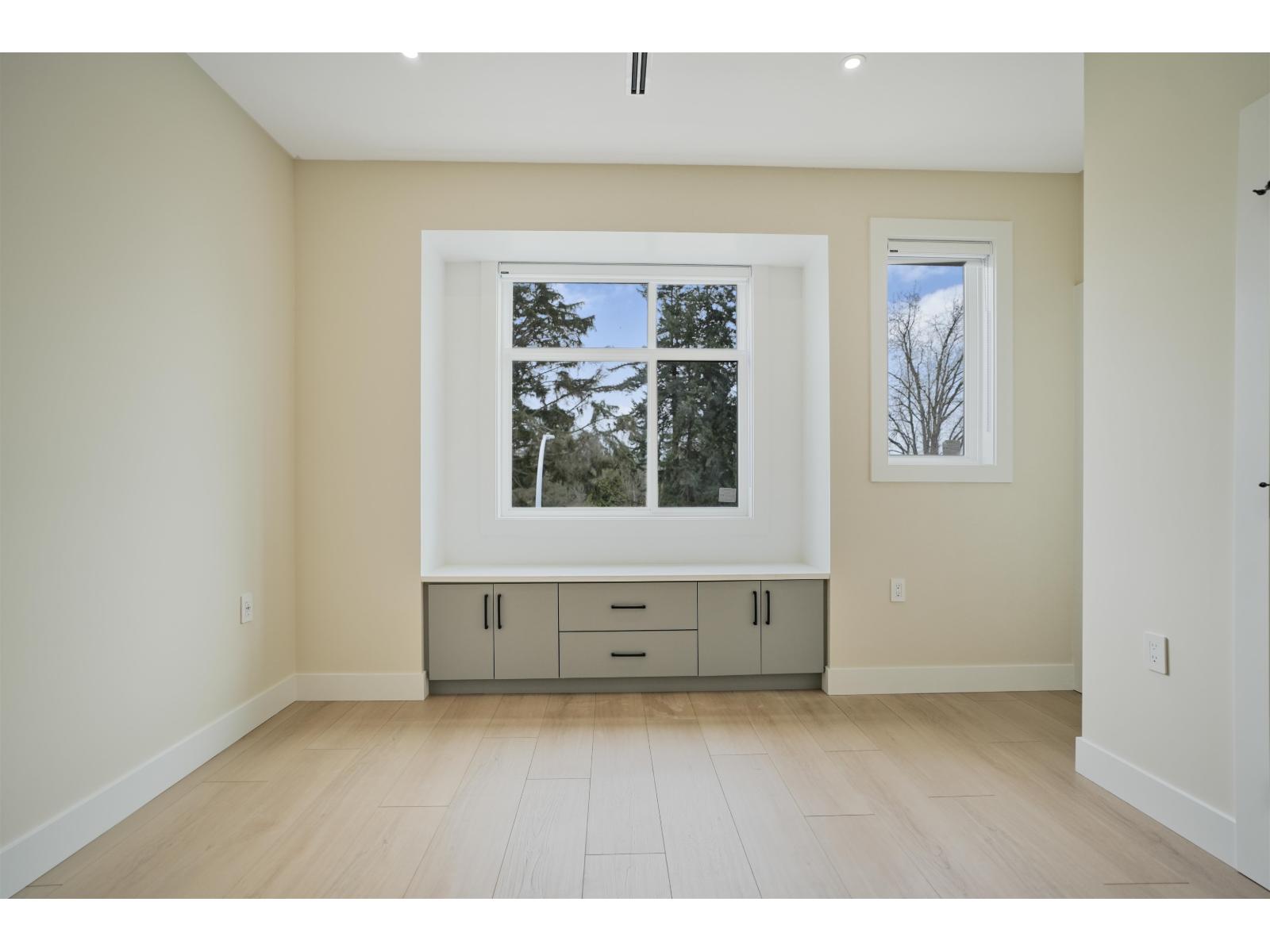 16505 20 AVENUE, Surrey