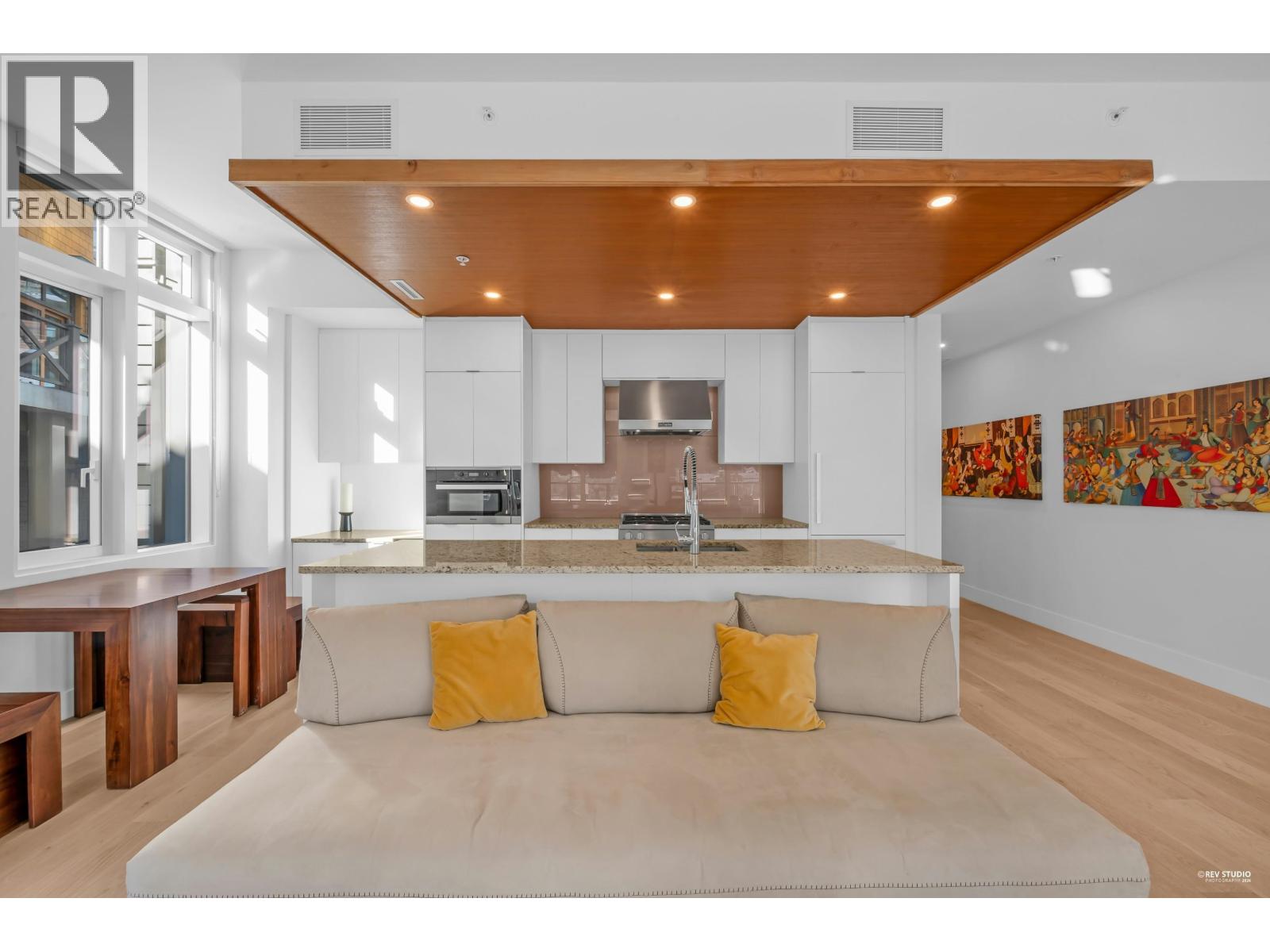 203 6697 NELSON AVENUE — photo 3